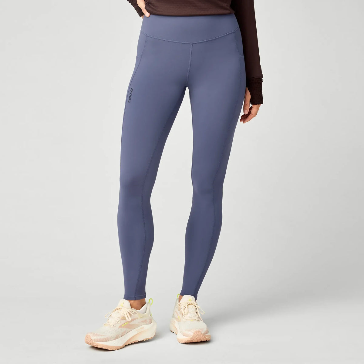 Brooks Momentum Thermal collant de course à pied pour femme – Nuit (vue avant)
