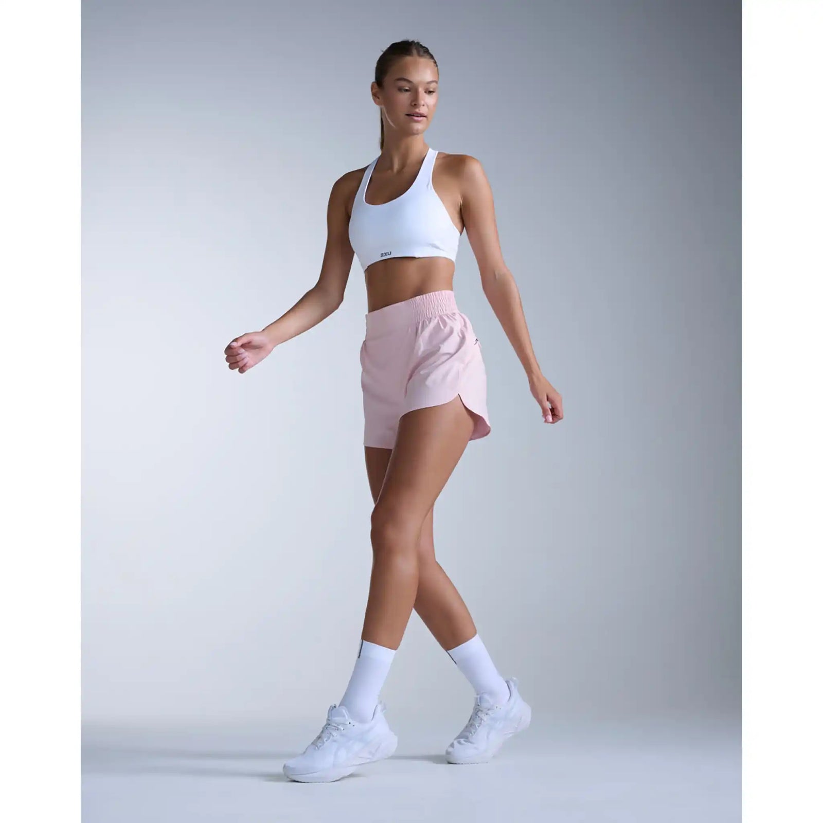 2XU Hi-Rise short 4 pouces femme - Pink Frost / Pink Reflective