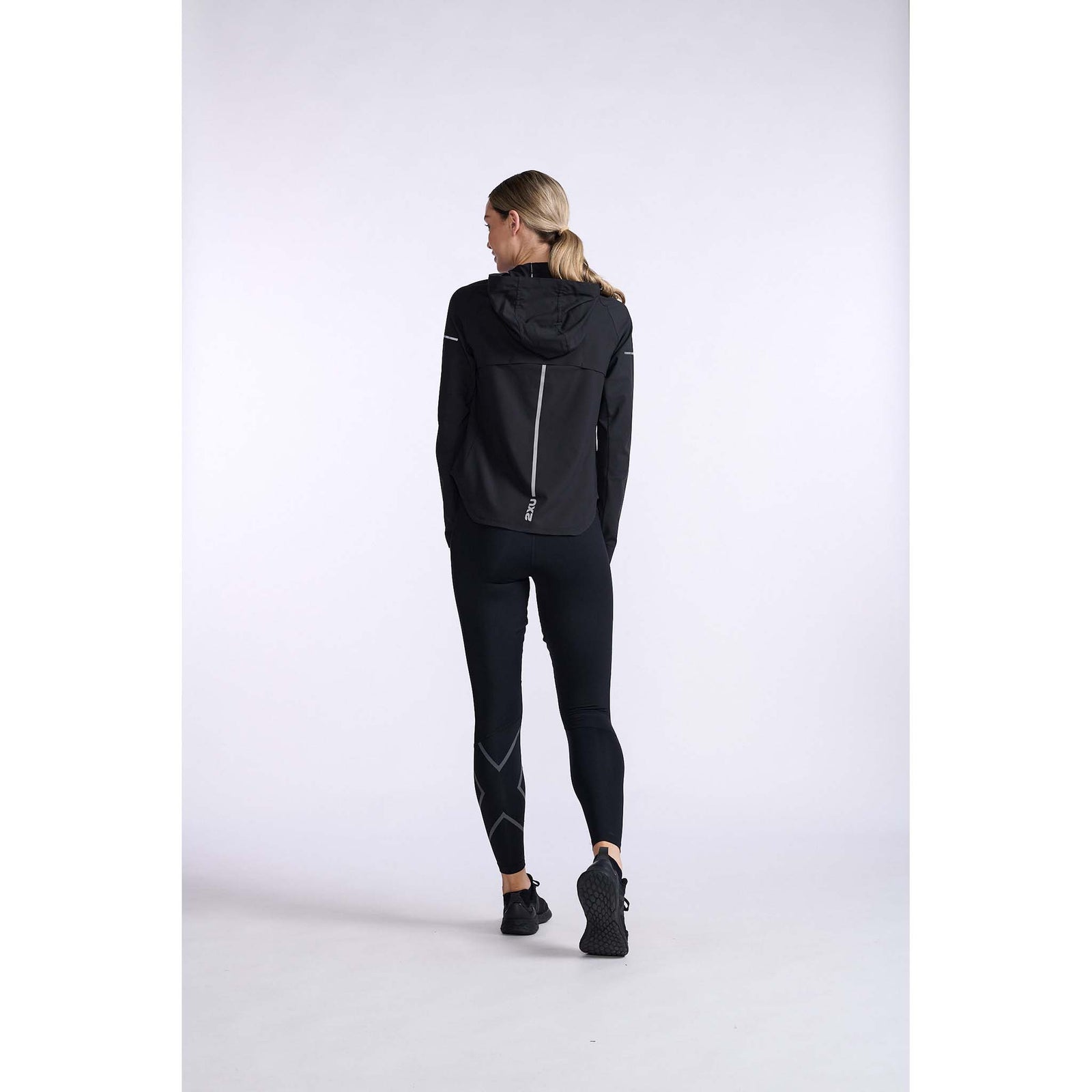 2XU 2XU Aero Jacket manteau imperméable pour femme