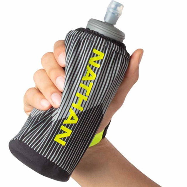 Nathan Nathan ExoDraw 2 18 Oz bouteille à la main de course à pied isolée