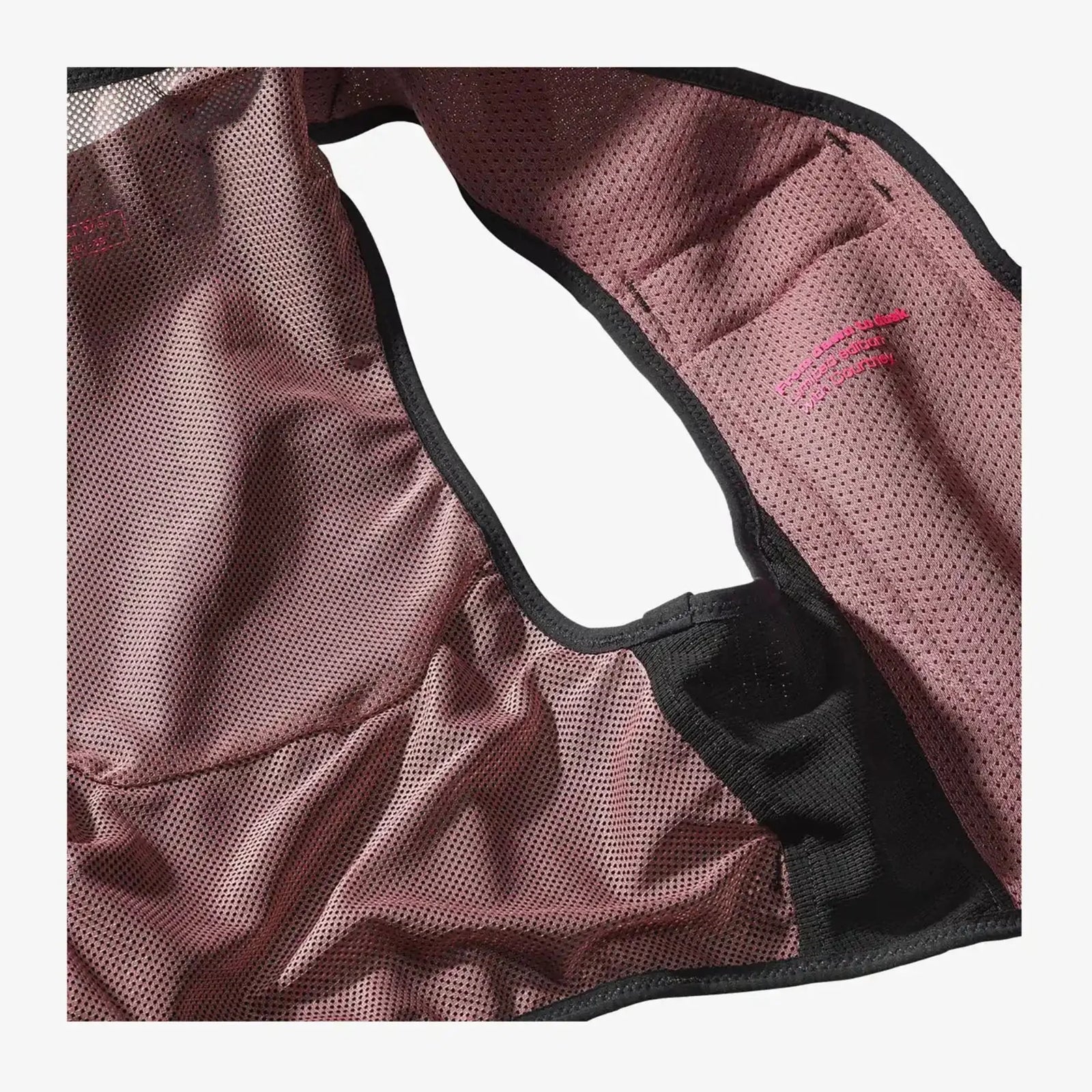 Salomon S/Lab Sense 6 Limited Courtney Edition veste d'hydratation - Black / Rose Taupe / Knockout Pink