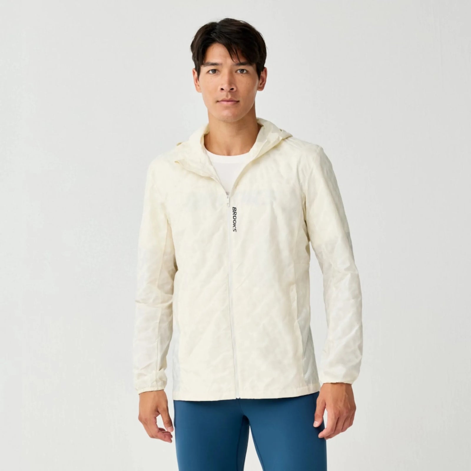 Brooks Canopy Reflective Jacket men's reflective jacket Reflective Wordmark Bone