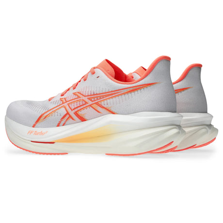 ASICS Sonicblast 2 pour femme, coloris blanc et corail - vue de trois quarts