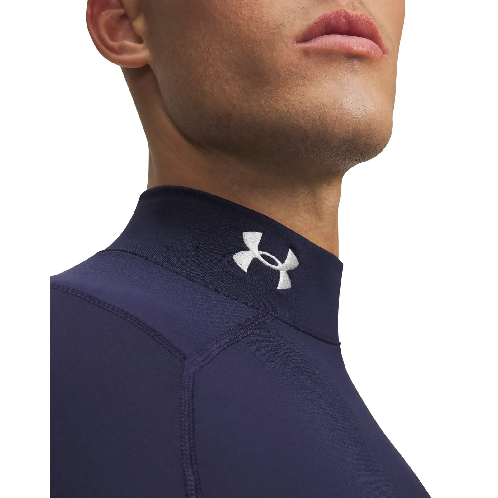 UA ColdGear chandail de compression à col montant et manches longues pour homme Midnight Navy / Blanc - détail du col
