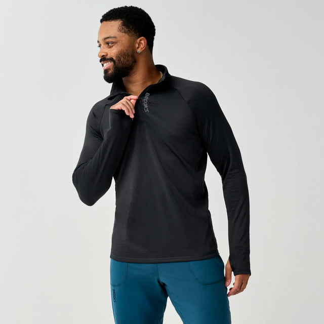 Brooks Momentum Thermal chandail 1/2 zip de course à pied pour homme – Noir (vue avant)