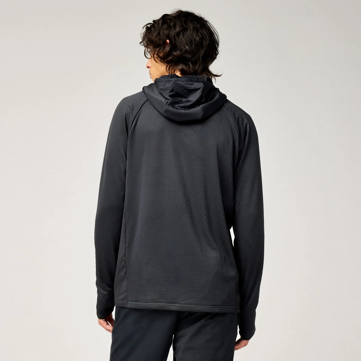 Brooks Momentum Thermal chandail à capuchon de course à pied pour homme – Noir (vue arrière)