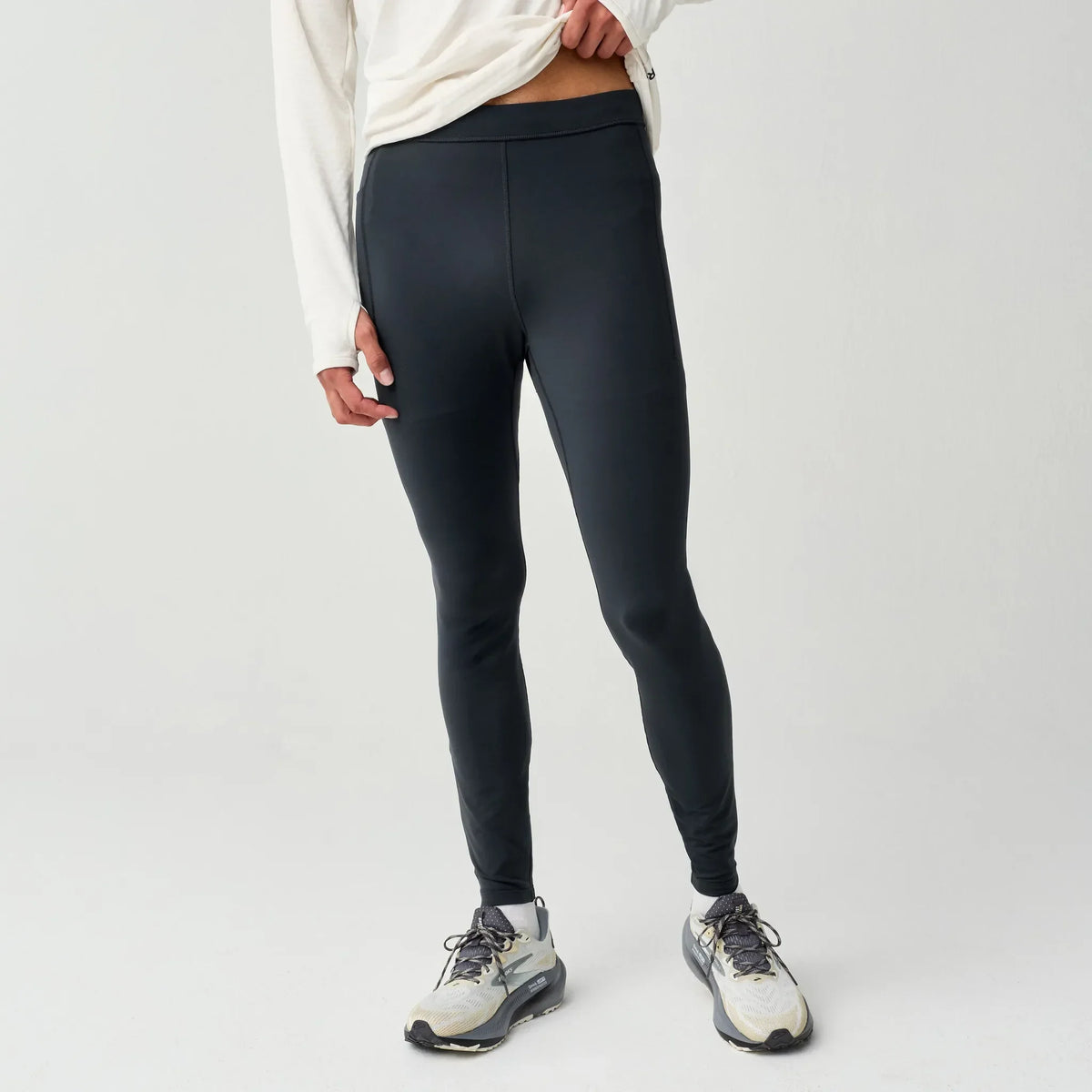 Brooks Momentum Thermal collant de course à pied pour homme – Noir (vue avant)