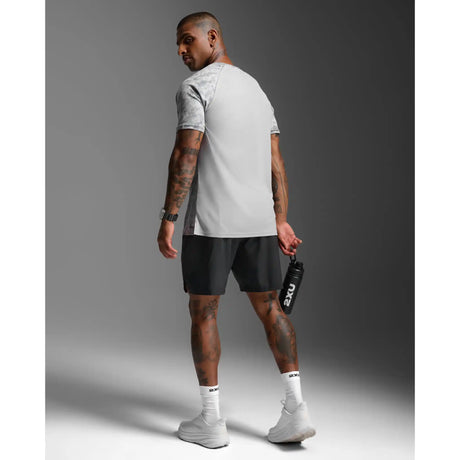 2XU Aero t-shirt de course à pied pour homme- Weathervane / Black  Reflective