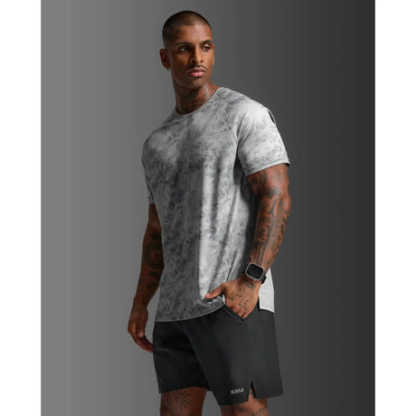 2XU Aero t-shirt de course à pied pour homme- Weathervane / Black  Reflective