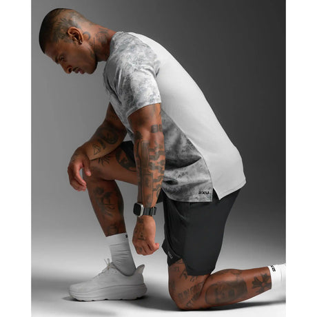 2XU Aero t-shirt de course à pied pour homme- Weathervane / Black  Reflective