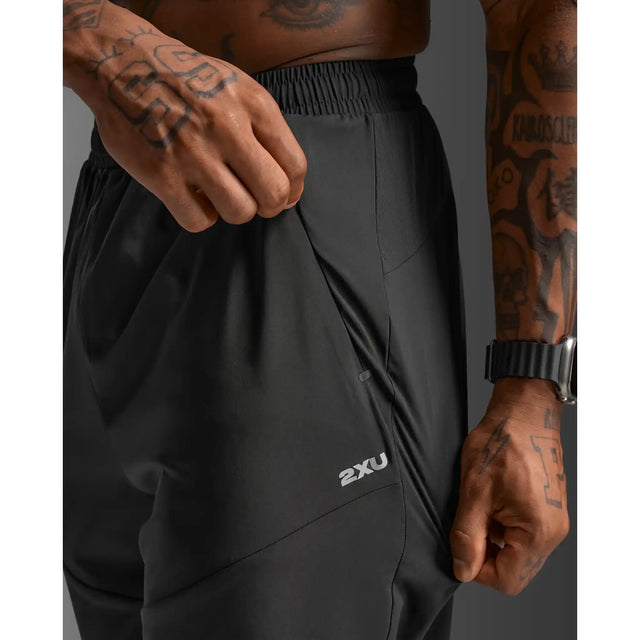 2XU Aero Woven Jogger homme - Noir / Argent réfléchissant