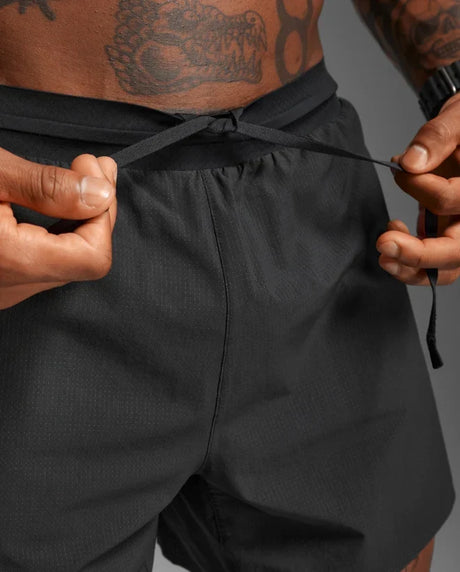 2XU Light Speed Stash short de course 5 pouces pour homme - Noir / Noir réfléchissant