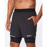 2XU 2XU Aero 2 en 1 shorts de course à pied 5 pouces pour homme