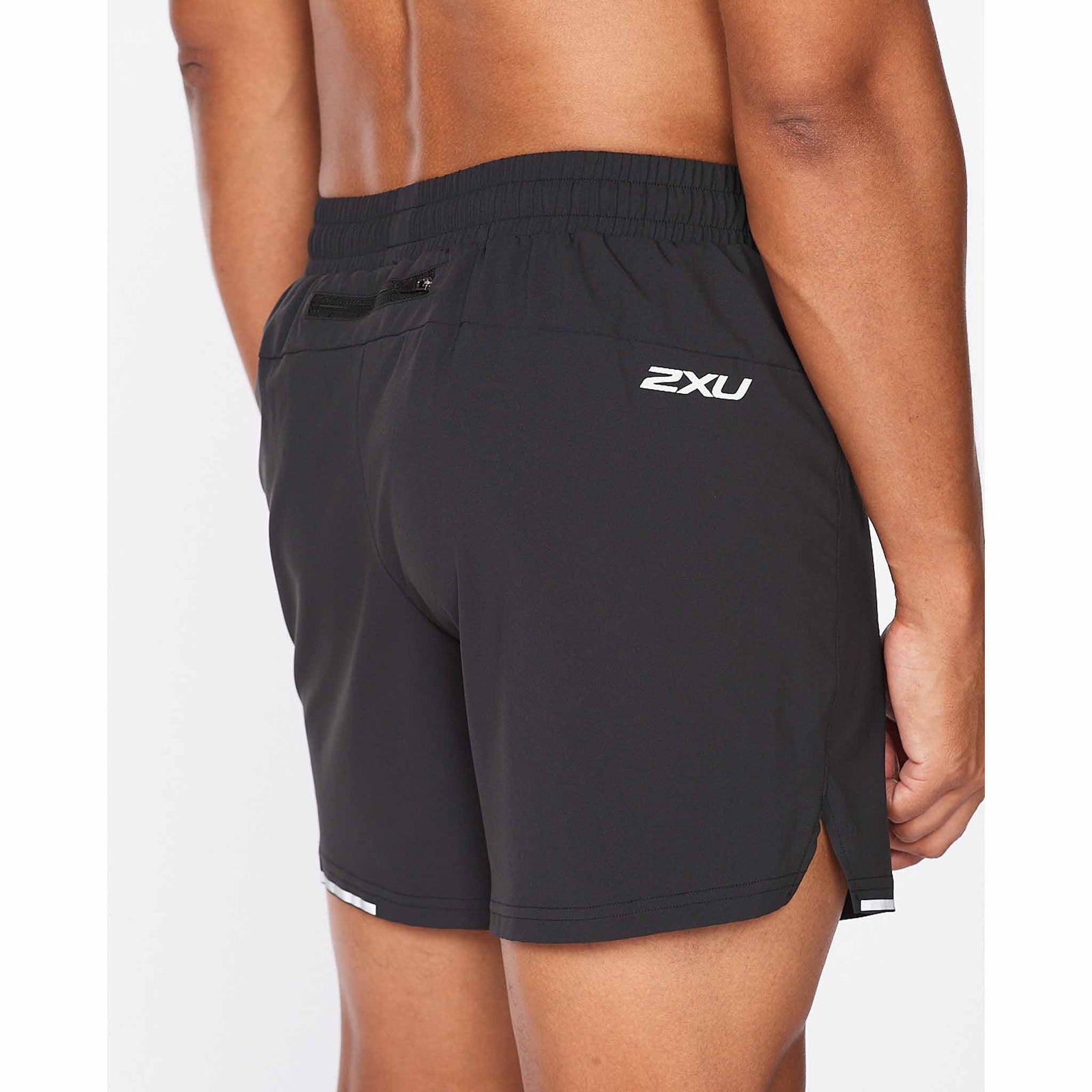 2XU 2XU Aero 5 Inch short de course à pied pour homme