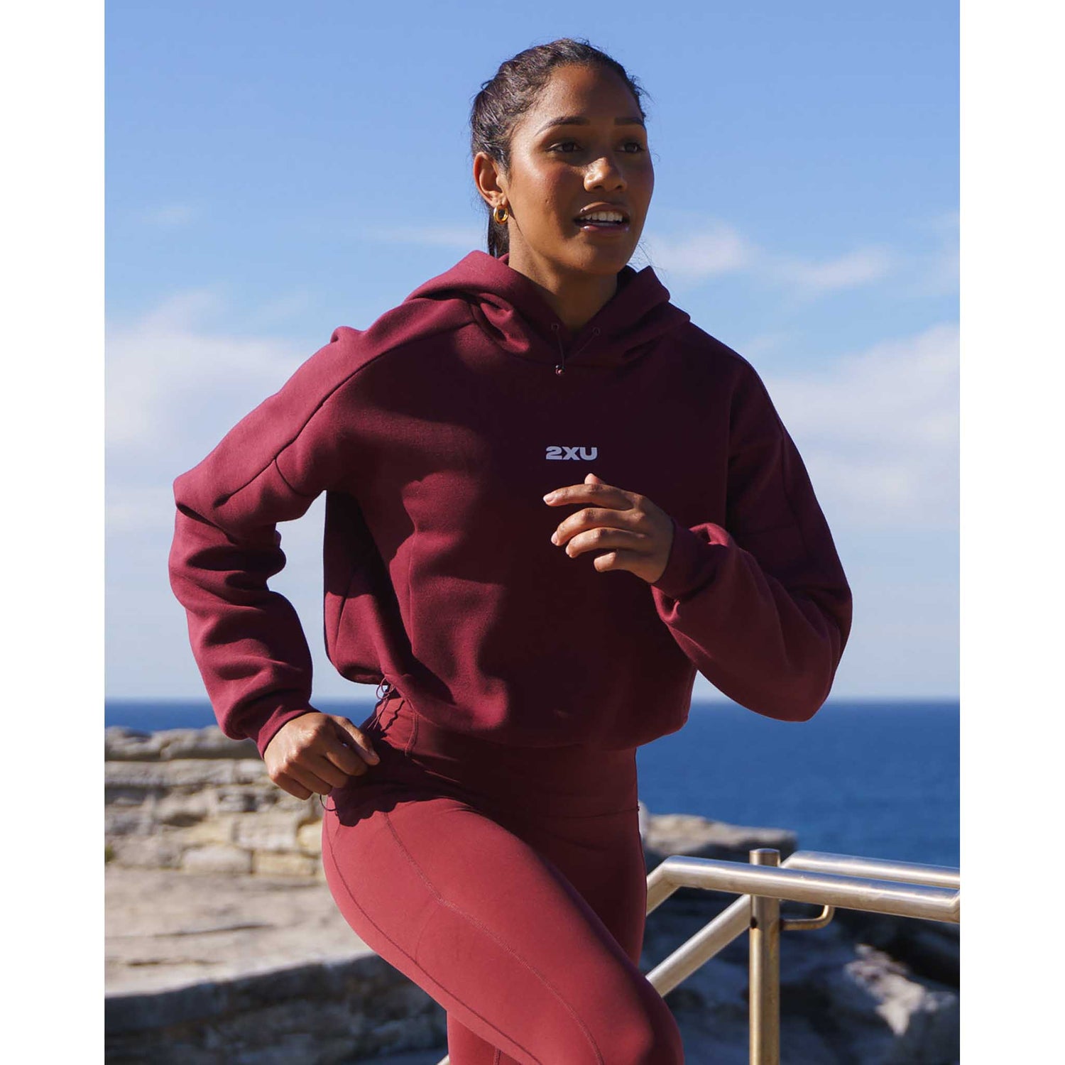 2XU 2XU Form Crop Hoodie chandail court à capuchon pour femme