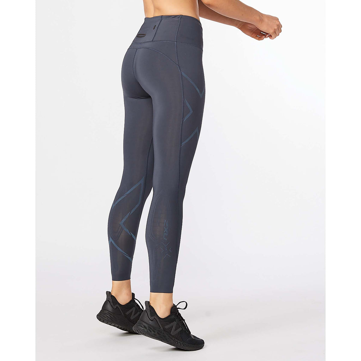 2XU 2XU Light Speed Mid-Rise Compression Tights legging compressif femme
