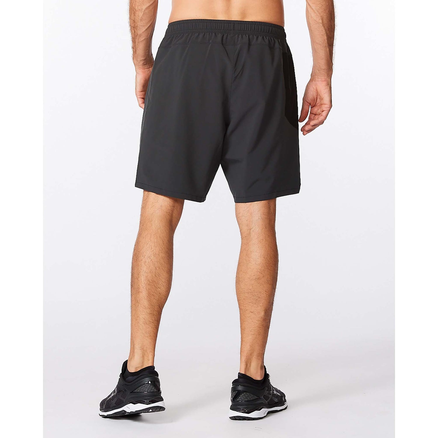2XU 2XU Motion 8 Inch shorts de course à pied et entrainement pour homme