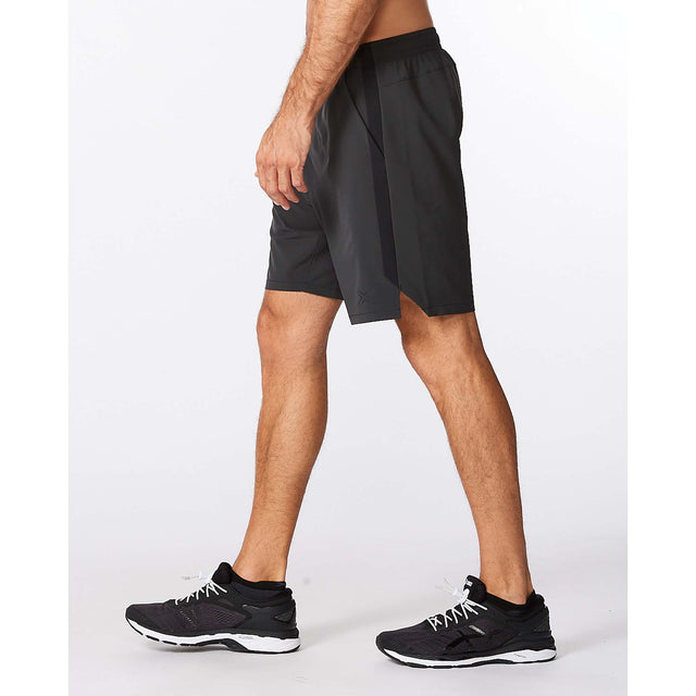 2XU 2XU Motion 8 Inch shorts de course à pied et entrainement pour homme