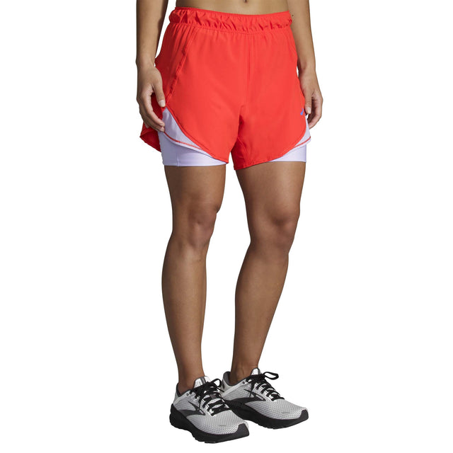 Brooks Brooks Chaser 5-inch 2-en-1 short de course à pied pour femme