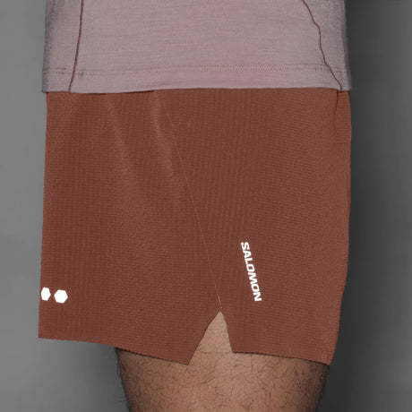 Salomon Sense Aero Stow short 5 po pour homme - Burnt Umber - porté