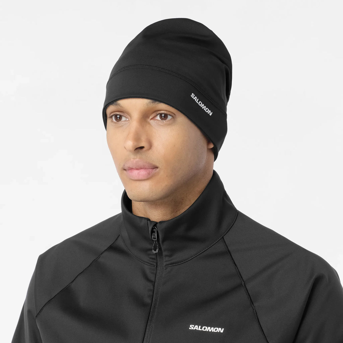 Salomon Run Tech unisex winter running beanie - Deep Black - worn