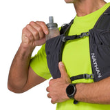 Nathan Nathan Pinnacle Featherlite 1.5 L veste d'hydratation de course à pied