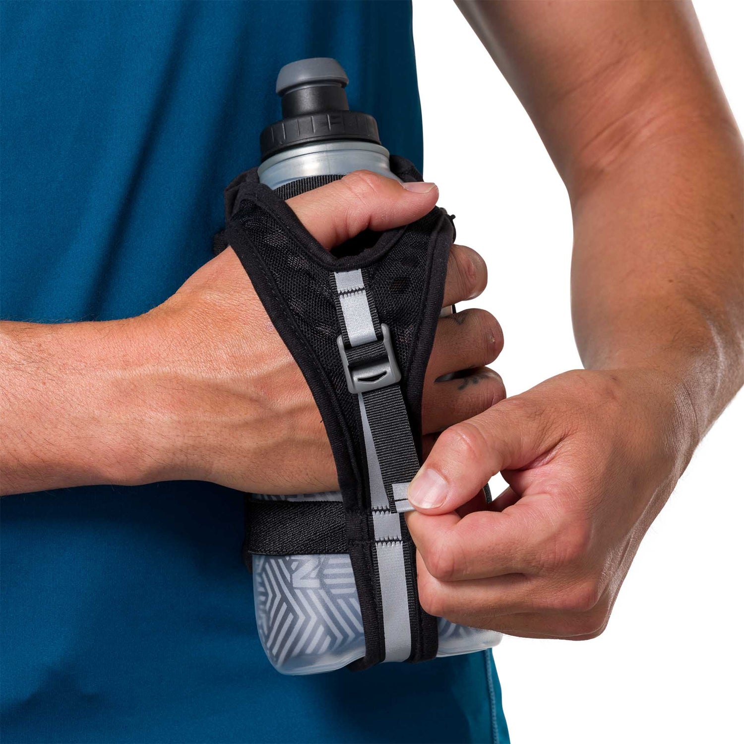 Nathan Nathan SpeedDraw 2 bouteille isolée à la main 18 oz d'hydratation de course à pied