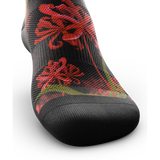 Outway Spider Lily Crew unisex running socks - Black / Red