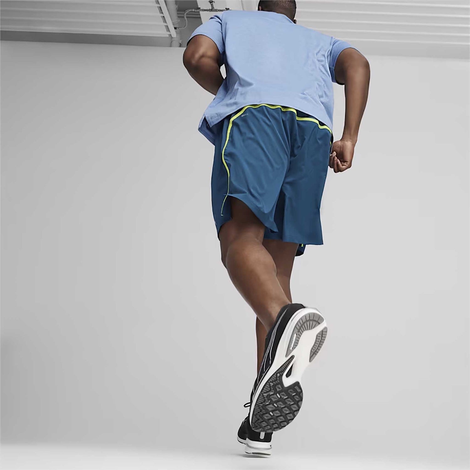 Puma Puma Run Favorite Velocity short de course 7 po pour homme