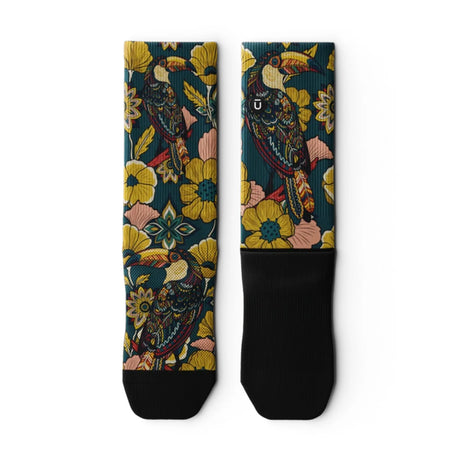 Outway Toucan Tango Crew unisex running sock - Blue / Yellow - flat lay pair