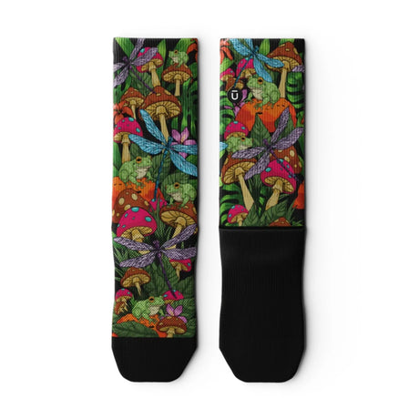 Outway Unfrog-ettable Forest Crew unisex running sock - Green / Multicolour - flat lay pair