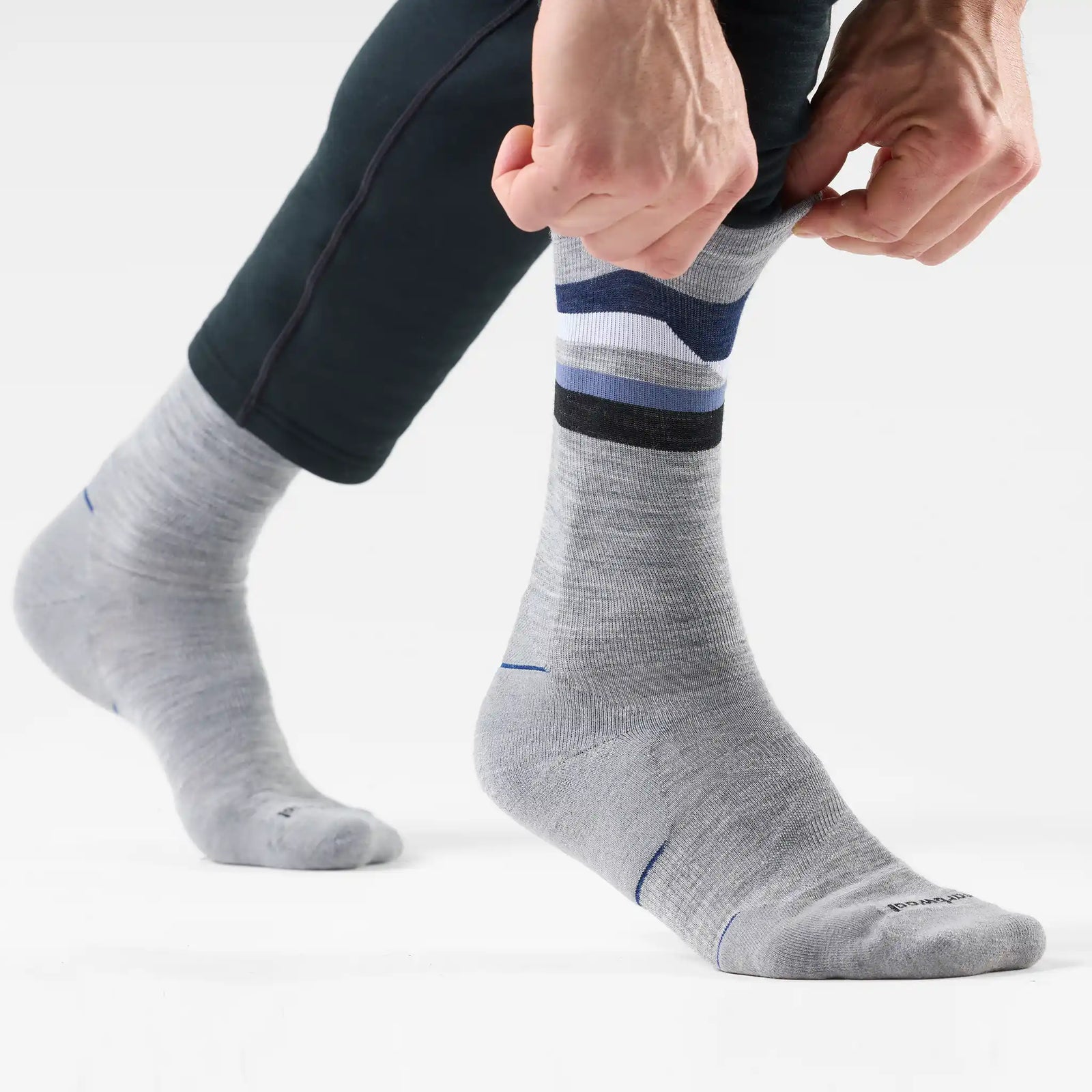 Smartwool chaussette de course imprimée Horizons pour homme, coloris Gris pâle — vue supplémentaire